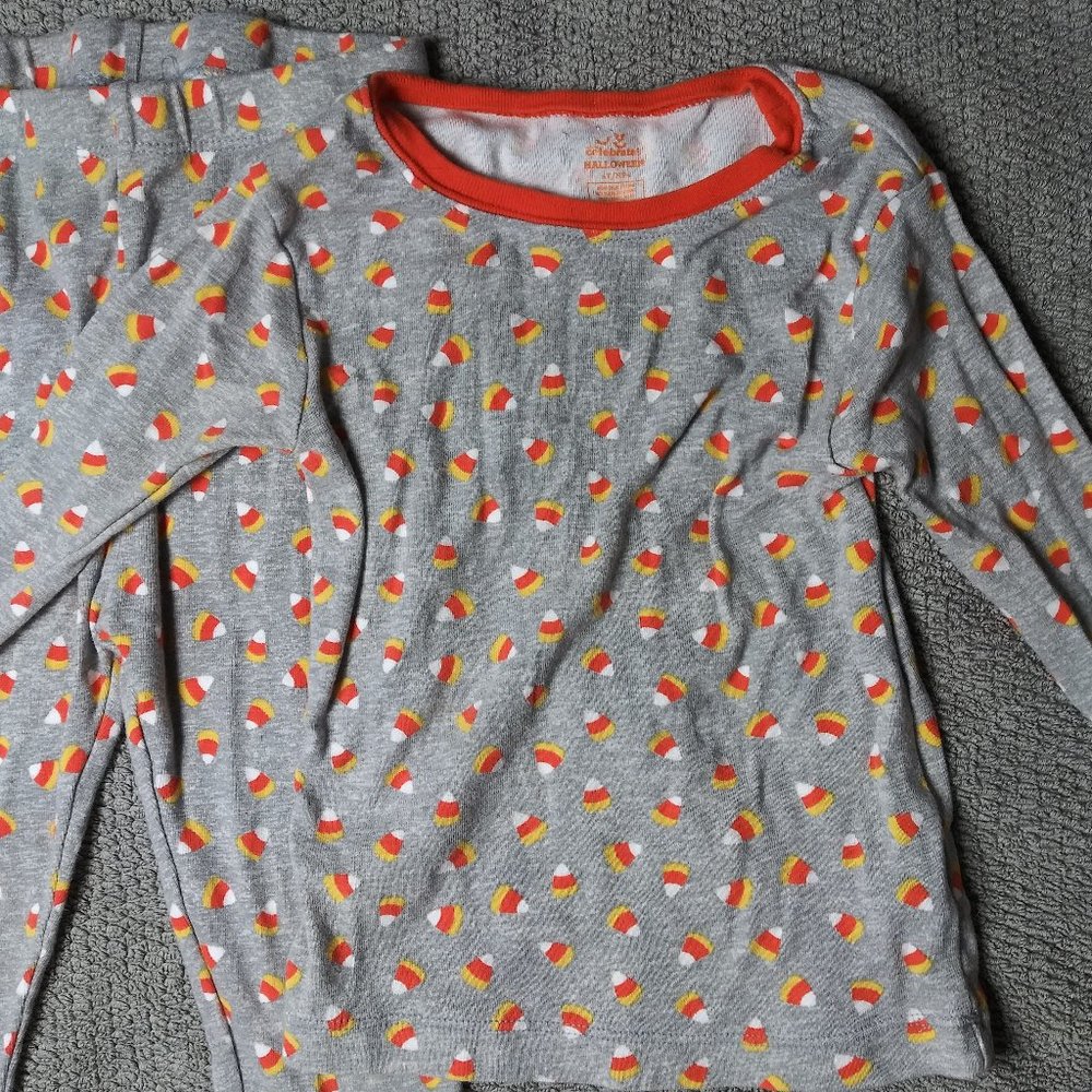 Halloween fun candy corn pattern pajama set - 4T
